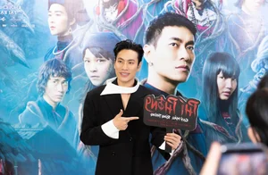 HIEUTHUHAI vs. Vo Dien Gia Huy: The Ultimate Red Carpet Face-Off for the Title of Fashion King - image 4