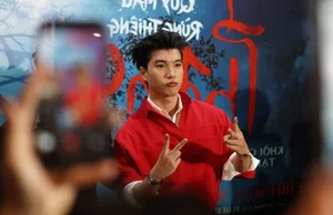 HIEUTHUHAI vs. Vo Dien Gia Huy: The Ultimate Red Carpet Face-Off for the Title of Fashion King - image 5