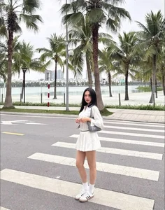 Doan Hai My: The Natural Beauty of Doan Van Hau's Wife Revealed - image 4