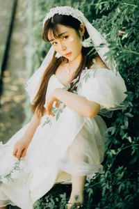 Captivating Visuals in YiTuYu Art Language Vol.6140 Showcasing Kure Suo Wei - image 1