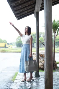 Yume Hayashi’s 'Yudachi no Yado': A 90-Page Masterpiece of Atmosphere and Elegance - image 3