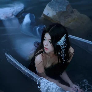 Phu Tho Beauty Transforms into an Enchanting Mermaid in Viral Shoot - image 4