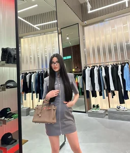 Exploring the Luxurious Lifestyle and Fashion of Influencer Chu Thanh Huyền - image 2