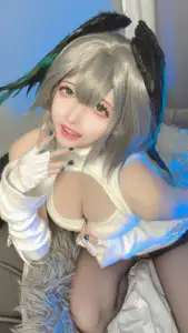 Coser Yamasaki Reina as Aknetz Holhaia Part01: Elegant Charm in a Unique Outfit - image 1