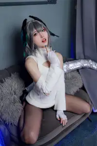 Coser Yamasaki Reina as Aknetz Holhaia Part01: Elegant Charm in a Unique Outfit - image 12
