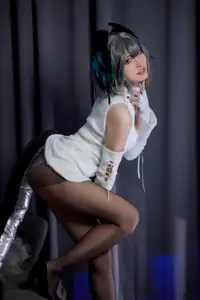 Coser Yamasaki Reina as Aknetz Holhaia Part01: Elegant Charm in a Unique Outfit - image 21