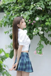 YiTuYu Art Language Vol. 5093: Capturing the Graceful Aesthetic of Model You You - image 20