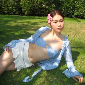 Rising Gen Z Vietnamese Fashion Icons Born in 2001 Redefining Modern Style and Confidence - image 9