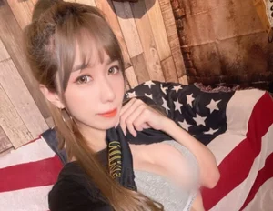 Exploring Bold Fashion Trends: The Rise of Lingerie-Inspired Streetwear in Taiwanese Social Media Culture - image 4