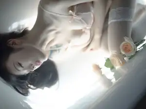 Coser Yi Mi Ba De Da Li Zi: Ethereal Allure in 'Longing Like a Bitter Sea' - A Captivating Scene - image 6