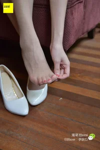 IESS Sixiangjia 053: Qi Qi Explores Silicone Non-Slip Hosiery - image 82
