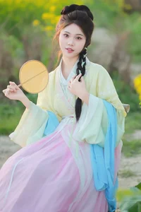 YiTuYu Art Language Vol.10139: Jin Tian Yao Qu Hua Zhuang Ling 14-Page Photography Gallery - image 9