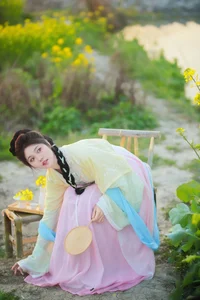 YiTuYu Art Language Vol.10139: Jin Tian Yao Qu Hua Zhuang Ling 14-Page Photography Gallery - image 11