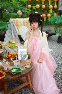 Modern Aesthetic Expressions in YiTuYu Art Language Vol.5156 Starring Bu Ke Ai De He He Miao - image 8