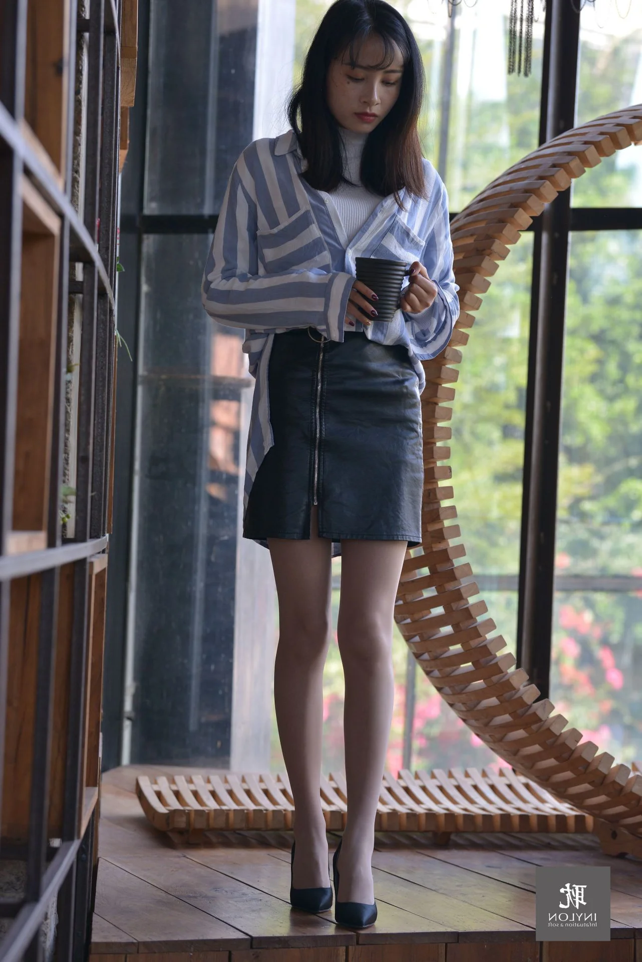 IESS Chiness Model No.237: A Closer Look at Ali and Lemon Peel Aesthetic