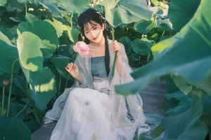 Jing Jing's Artistic Vision: YiTuYu Art Language Vol.7464 - image 9