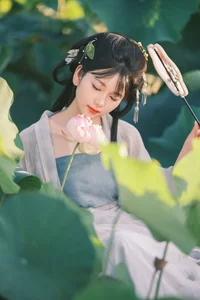 Jing Jing's Artistic Vision: YiTuYu Art Language Vol.7464 - image 2