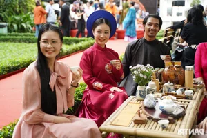 Cultural Heritage and Youth: The 'May Thom Ngang Doi' Event in HCMC - image 5