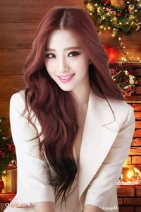 Radiant K-Beauty Inspiration: Sweet and Elegant Korean Girl Aesthetic - image 30