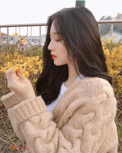 Radiant K-Beauty Inspiration: Sweet and Elegant Korean Girl Aesthetic - image 23