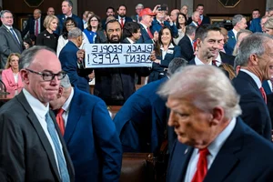 Iconic Highlights from Donald Trump’s Memorable State of the Union Address - image 8