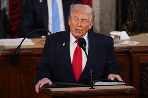 Iconic Highlights from Donald Trump’s Memorable State of the Union Address - image 7