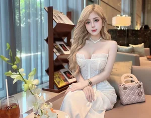 The Perfect Balance: Discovering the Beauty and Fitness Secrets of Saigon’s Leading Influencers - image 10
