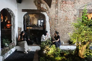 A Cultural Oasis: Exploring the 500-Ceramic Cafe in Ho Chi Minh City - image 2