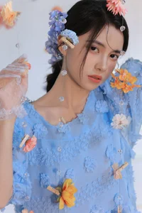 YiTuYu Art Language Vol.7414: Captivating Portraits of Pa Pa Xiao Gong Zhu - image 11
