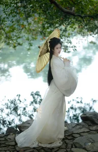 YiTuYu Art Language Vol.10082: Ren Jian Yue-Su Chen Artistic Photography Collection - image 16