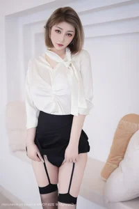 Stunning Fashion Photography of Da Ji Toxic in YouMi Vol.1195: Elegant and Bold Glamour Portraits for High-End Style Inspiration - image 0