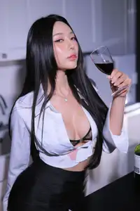 Dongeuran - Seductive Office Lady: Elegant Charm with Alluring Black Stockings | TUKUKU - image 32