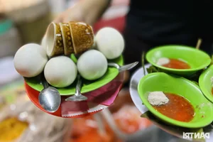 Ho Chi Minh City Food Tour: Eating Like Royalty on a Budget - image 2