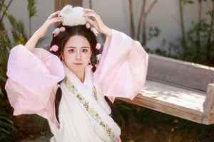 Artistic Beauty in YiTuYu Art Language Vol.8045 Featuring Xiao Du Tong Xue - image 0