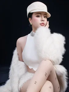 Chu Hong Anh: The Radiant Muse Blending Gen Z Chic With Timeless Elegance - image 4