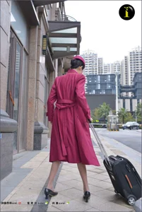 IESS Puhui Series No. 081: Yixin Captures the Authentic Flight Attendant Uniform Aesthetic - image 2