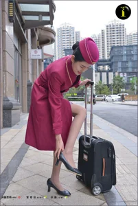 IESS Puhui Series No. 081: Yixin Captures the Authentic Flight Attendant Uniform Aesthetic - image 4