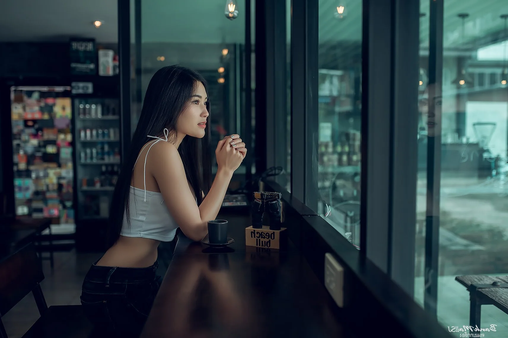 Stunning Gallery of Thai Beauty Namfar Wareekun: A Blend of Elegance and Youthful Charm