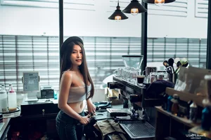 Stunning Gallery of Thai Beauty Namfar Wareekun: A Blend of Elegance and Youthful Charm - image 30
