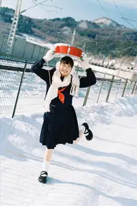 YiTuYu Vol.8663 Hu Jiao Hu Hu: JK Schoolgirl in Snow, Captivating Japanese Beauty - image 19