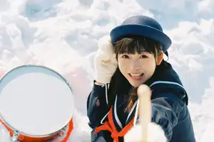 YiTuYu Vol.8663 Hu Jiao Hu Hu: JK Schoolgirl in Snow, Captivating Japanese Beauty - image 5