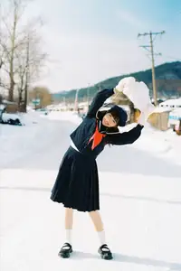 YiTuYu Vol.8663 Hu Jiao Hu Hu: JK Schoolgirl in Snow, Captivating Japanese Beauty - image 13