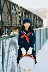 YiTuYu Vol.8663 Hu Jiao Hu Hu: JK Schoolgirl in Snow, Captivating Japanese Beauty - image 9