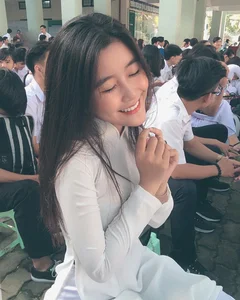Vo Ngoc Tran’s Radiant Summer Glow: Exploring the Visual Aesthetic of Vietnam’s Top Influencer - image 105