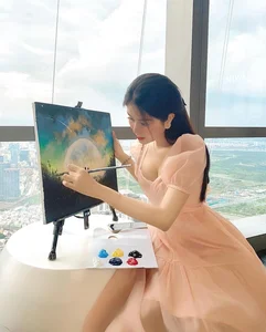 Vo Ngoc Tran’s Radiant Summer Glow: Exploring the Visual Aesthetic of Vietnam’s Top Influencer - image 21