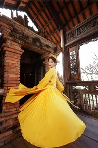 Vo Ngoc Tran’s Radiant Summer Glow: Exploring the Visual Aesthetic of Vietnam’s Top Influencer - image 100