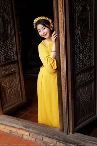 Vo Ngoc Tran’s Radiant Summer Glow: Exploring the Visual Aesthetic of Vietnam’s Top Influencer - image 32