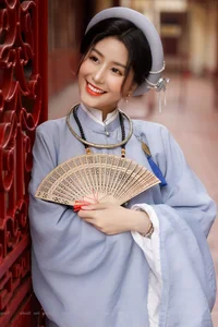 Vo Ngoc Tran’s Radiant Summer Glow: Exploring the Visual Aesthetic of Vietnam’s Top Influencer - image 106