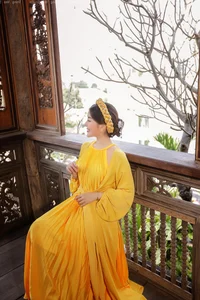 Vo Ngoc Tran’s Radiant Summer Glow: Exploring the Visual Aesthetic of Vietnam’s Top Influencer - image 31