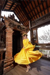 Vo Ngoc Tran’s Radiant Summer Glow: Exploring the Visual Aesthetic of Vietnam’s Top Influencer - image 13